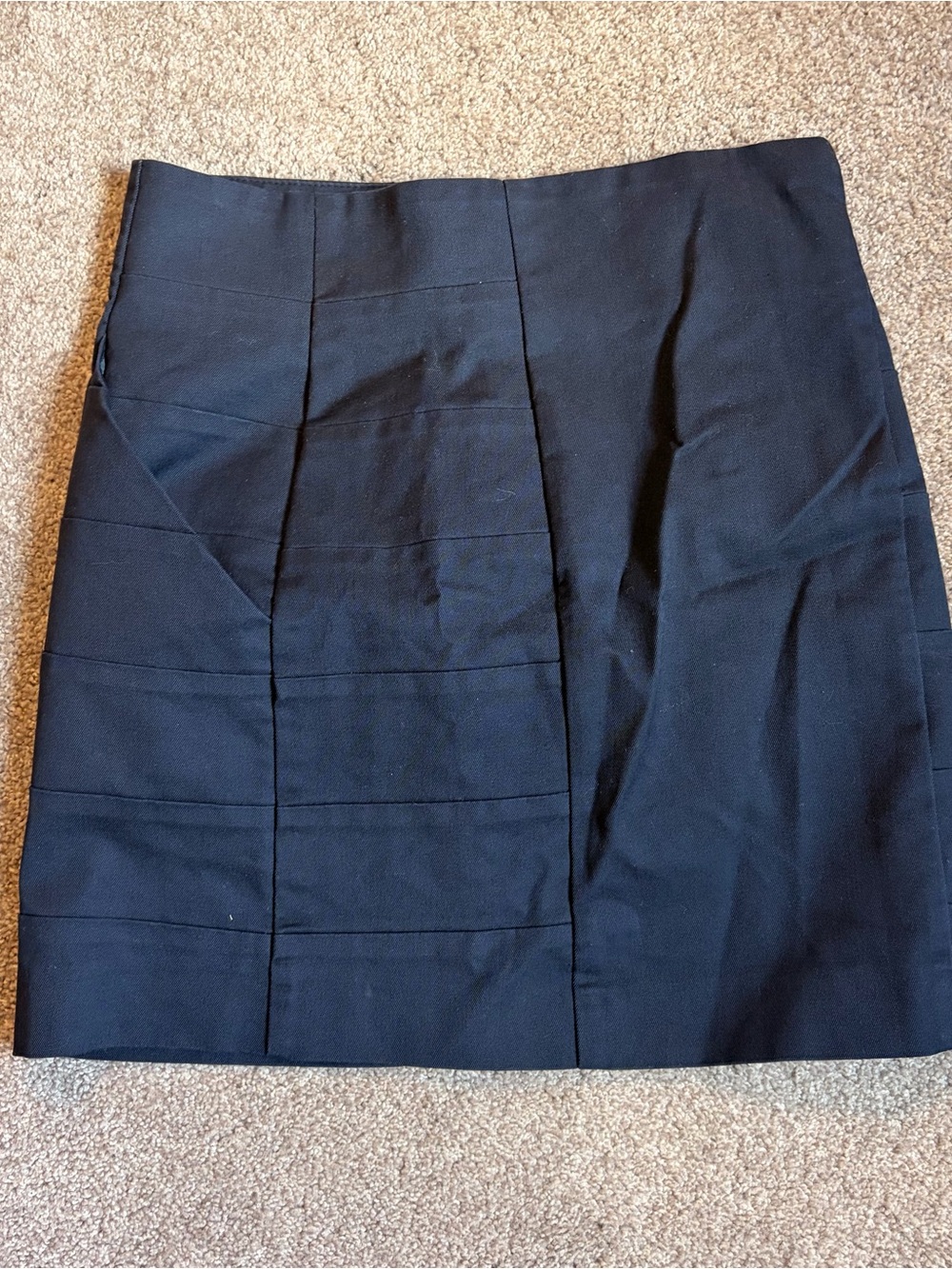 3/15$ 🛍️ H&M Skirt